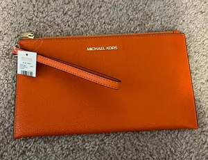 Michael Kors Purse thumbnail 1