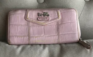 Coach Wallet thumbnail 1