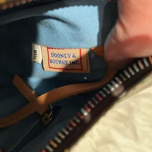 Authentic Dooney & Bourke Vintage Rainbow Handbag Adjustable leather strap A27‎ thumbnail 11