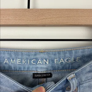 American Eagle Super High Rise Flare Jeans Women’s Size 6 Regular Blue Denim thumbnail 4