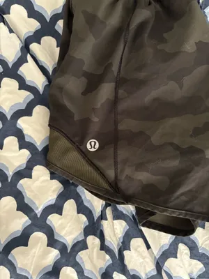 Lululemon Hotty Hot Shorts thumbnail 3