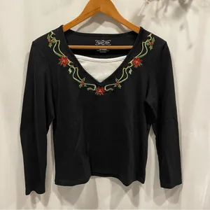 Adorable 90’s-y2k black white collar embroidered holiday bling trim top thumbnail 5
