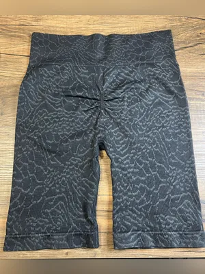Gymshark Adapt Camo Seamless Scrunch Biker Shorts Black Gray XL thumbnail 2