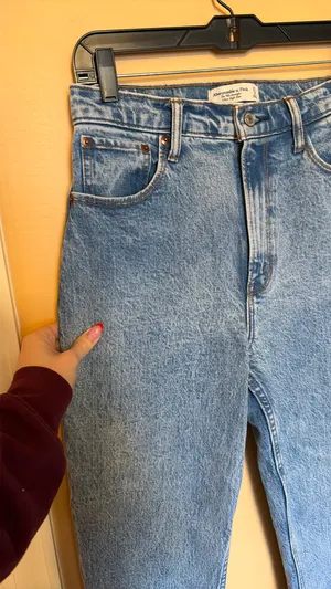 Abercrombie 90s Straight Ultra High-Rise Jeans Curve thumbnail 3
