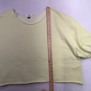 American Eagle XXL Cropped Sweatshirt Yellow Short Sleeve Raw Hem Boxy Fit Top thumbnail 10