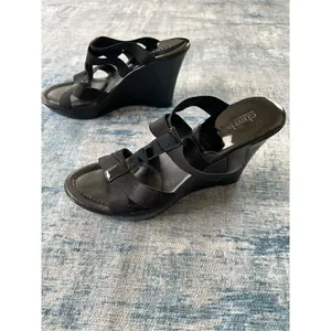 Charles By Charles David Black Strappy Platform Wedge Heel Sandals Approx size 9 thumbnail 4