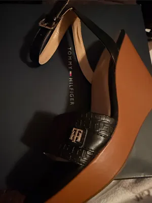 Tommy Hilfiger Women's Maroe High Ankle Wrap Wedge‎ Sandals thumbnail 3