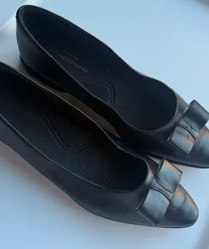 Cole Haan Black Leather Bow Peep-Toe Flats 7B thumbnail 1