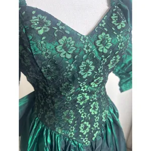 VTG 80s Emerald Green Taffeta & Black Lace Prom Dress Puff Sleeve Whimsigoth thumbnail 2