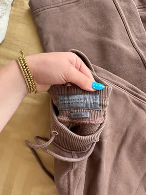 Abercrombie Relaxed Sweatpants thumbnail 2