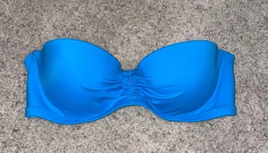 victoria’s secret 32B bikini top thumbnail 1