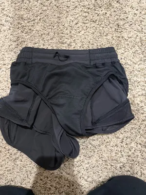 Lululemon Hotty Hot Short II *2.5" thumbnail 5