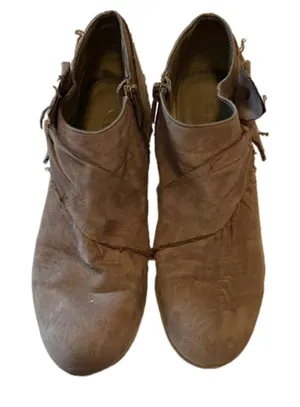 CL by Laundry Brown Wedge Boots Woman's Size 8 thumbnail 1