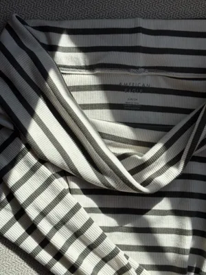 American Eagle Off-The-Shoulder Top thumbnail 2