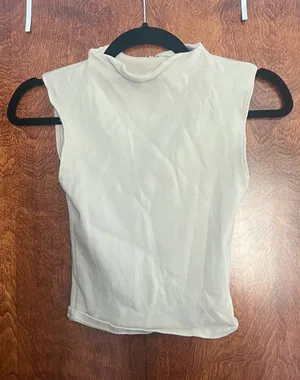 Zara Ribbed Mock Neck Tank Top Womens Medium Cream Sleeveless Knit Basic thumbnail 1
