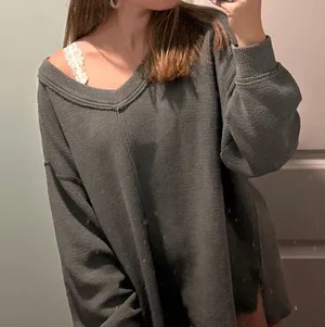 Aerie Oversized Sweatshirt thumbnail 1
