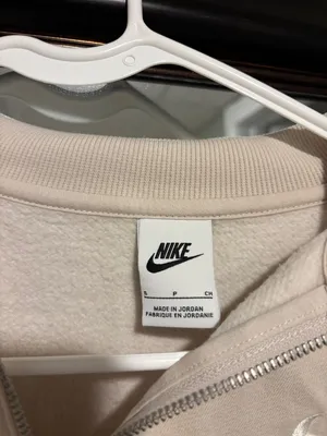 Nike Jordan Cropped Sweatshirt thumbnail 4