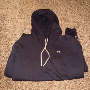 Under Armour Hoodie Loose Fit Women’s Large thumbnail 1