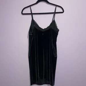 Victoria's Secret Velvet Slip Dress Women XS Black Mini Sexy Whimsigoth Witch thumbnail 5