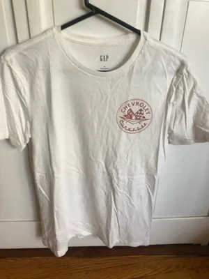 Gap T-Shirt thumbnail 1
