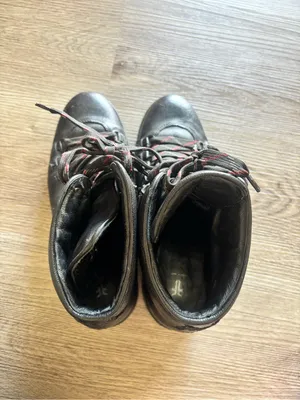 Frye Black Leather Lace-Up Hiker Boots with Red-Accented Laces thumbnail 8
