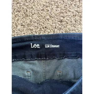 Lee's Women's Slimmy Straight‎ Fit Mid Rise Sculpture Skinny Jeans Size 8 thumbnail 4