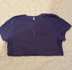 Women’s Dri-fit Running Shirt thumbnail 2