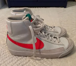 Nike Neon Mid Blazer thumbnail 1