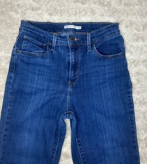 Levi's 724 High Rise Straight medium wash stretch denim jeans Size 28x30 thumbnail 2