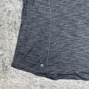 Lululemon 5 Mile Long Sleeve Women's 8/10 thumbnail 6