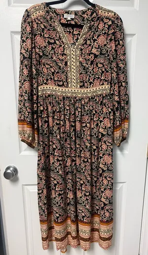 Paisley Tiered Maxi Dress with Contrast Trim - Black & Cream thumbnail 1