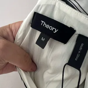 NWT THEORY Tie-Back Dress in Striped White Black Cotton Poplin Sz M thumbnail 4