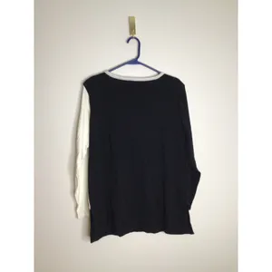Bob Mackie Sweater Womens L Black White Excellent Floral Embroidered Knit Top thumbnail 3