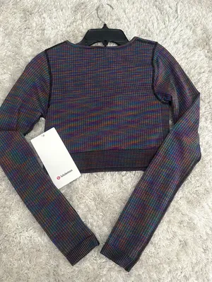 Long sleeve thumbnail 4