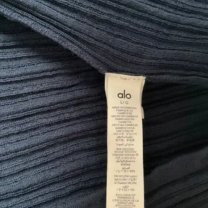 Alo Yoga Sweater Sunlit Cardigan Navy L thumbnail 4