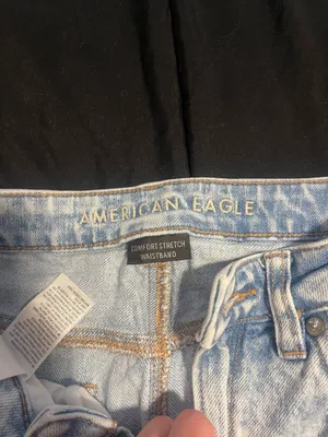 American Eagle Mom Jeans Ripped  thumbnail 3