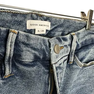 Good American Good Waist Good Crop Jeans Distressed Medium Wash Size 6 thumbnail 7