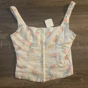 Altar'd State NWT mattie floral hook embroidered corset. Size Medium thumbnail 6