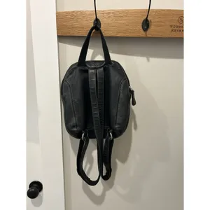 Fossil Long Live Vintage Black Leather Small Backpack City Pockets Preppy Travel thumbnail 3