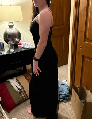 Black dress Size 6 thumbnail 3