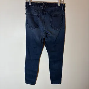 Good American Good Waist Crop Jeans Dark Wash‎ Size 6/28 thumbnail 4