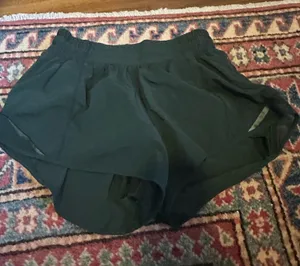 Lululemon Hotty Hot Shorts 2.5" Low-Rise thumbnail 1