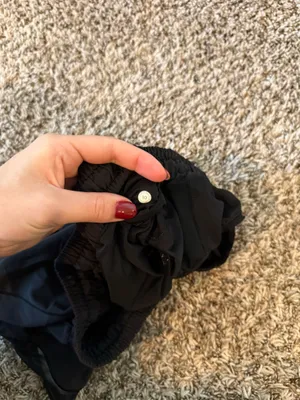 Lululemon Shorts Hot Low-Rise Hot Lined 2.5" thumbnail 4