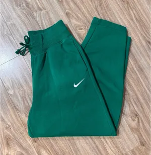 Nike Sweatpants thumbnail 1