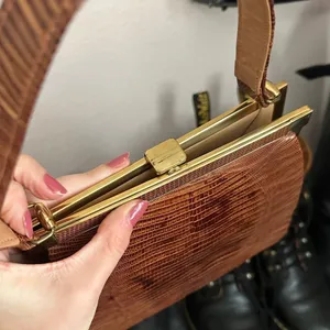 Vintage 50s 60s Bellstone Snakeskin Kisslock Elegant Brown Leather Handbag thumbnail 8