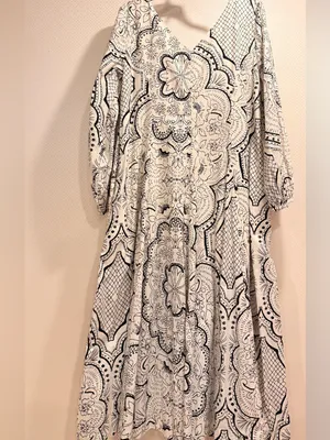 Anthropologie Long-Sleeve V-Neck Dress Midi Style Size M thumbnail 7