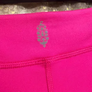 Free People Movement Neon Hot Pink Slit Flare Ankle Legging Small NWOT thumbnail 8