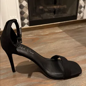 Wild Pair Bethie Black Stiletto Heels Size 9.5‎ New Ankle Strap Dress Shoes thumbnail 5