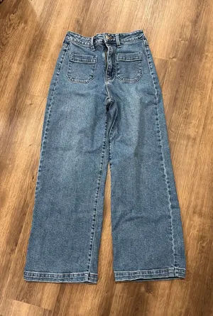 Wide-Leg Jeans thumbnail 1