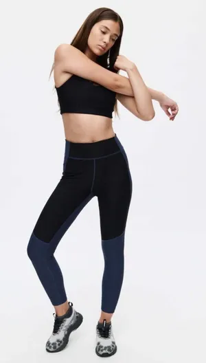 Outdoor Voices Two Tone Paneling Legging Size Medium Black Navy Compression thumbnail 1
